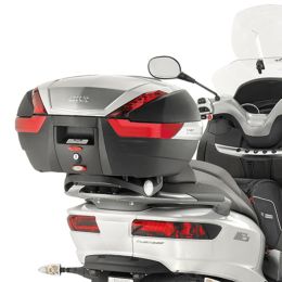Portapacchi Monokey GIVI SR5609 con piastra