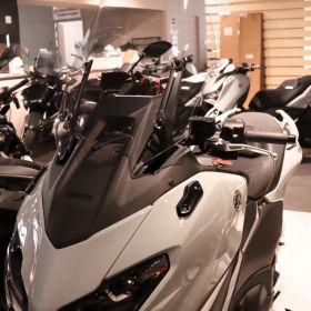 Kit Adattatori Specchietti Retrovisori Yamaha T-Max 560 2025