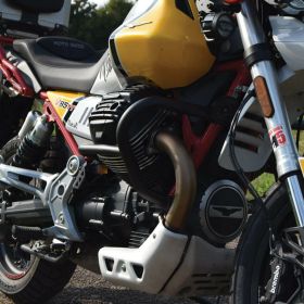 Paramotore tubolare ISOTTA nero per MOTO GUZZI v 85 tt