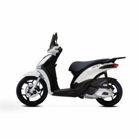 Cupolino fumè scuro MALOSSI Sport Screen 13,8x12,8x0,3 per PIAGGIO