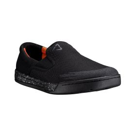 LEATT RideOn 2.0 MTB Shoes black slip-on design RideGrip Pro WaffleGrip rubber