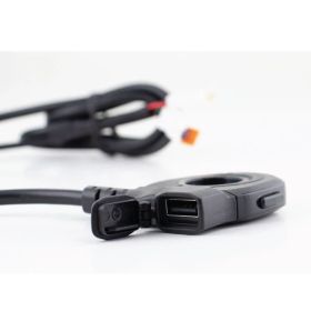 INTERRUTTORE A POLLICE PER KOSO CON CARICATORE USB-QC 3.0