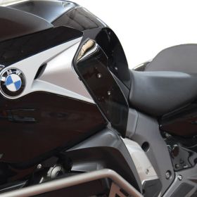 ISOTTA verstellbare obere Windabweiser in rauchgrau für BMW