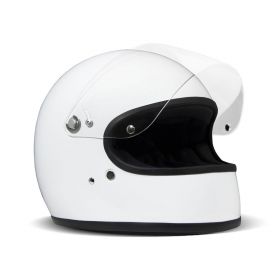 Transparent visor with magnetic closure for DMD Rocket full-face helmet