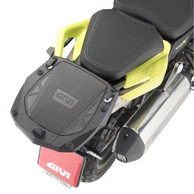 Portapacchi Monokey GIVI SR8717 con piastra