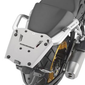 Portapacchi Monokey GIVI SRA9650 alluminio anodizzato con piastra