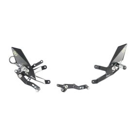 Pedane regolabili con poggiapiedi snodati Lightech per BMW S1000r e S1000rr