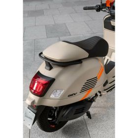 Fermeture de siège en plastique beige PIAGGIO pour une protection optimale