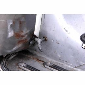 Cofano PREMIUM in metallo oliato resistente e affidabile