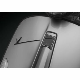 RIZOMA-Emblem aus elegantem und langlebigem schwarzem CNC-Aluminium